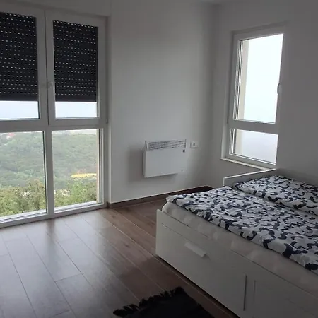 Drenova View